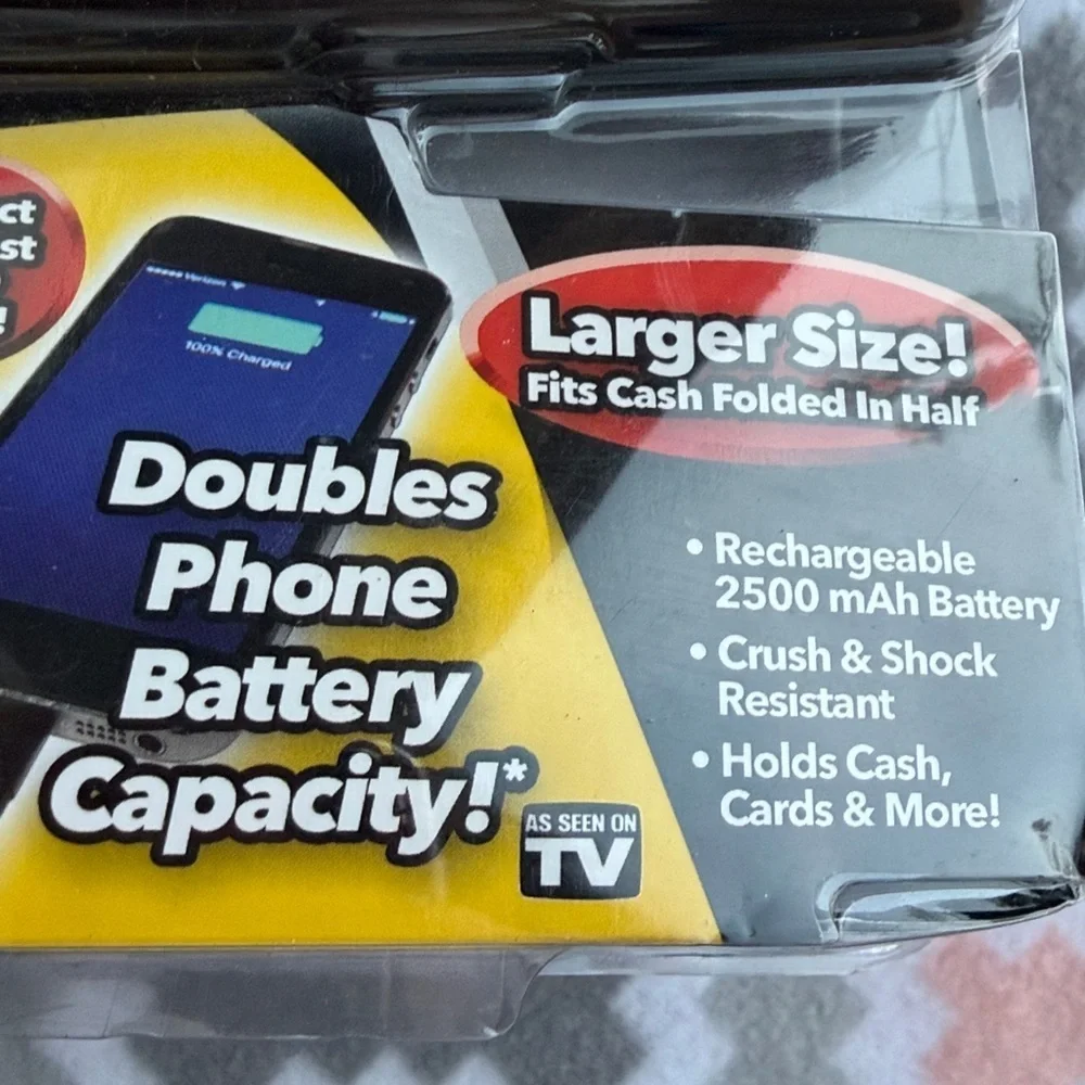 NWT Atomic Charge Wallet with Phone Charger